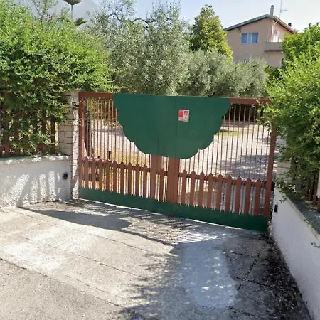 Cali-formia Bed & Breakfast