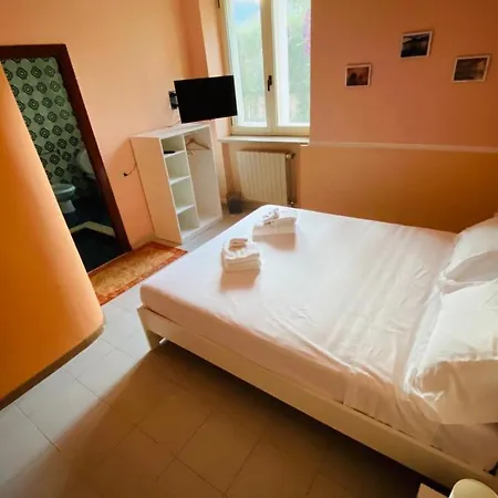 Cali-formia Bed & Breakfast